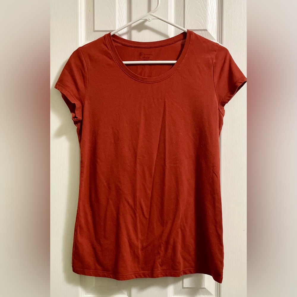 Burnt orange Tshirt
